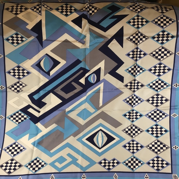 Pucci Silk Wrap - Picture 4 of 4